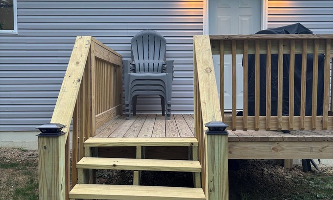 Bluewell Casa | Trail Side Retreat- 3 bedroom 2 bath house sleeps 10 on the HatfieldMcCoy Trails