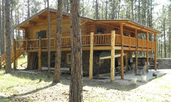 Custer Casa | Trails End Lodge