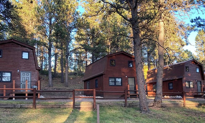 Deadwood Casa | Trailshead Lodge - Cabin 5