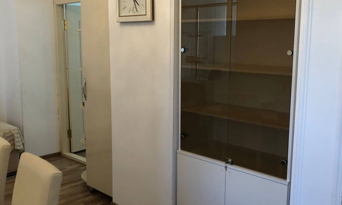 Sabayil Apartamento | Tranquil 2-bedroom apartment with AC in Baku near boulevard 2 minutes away