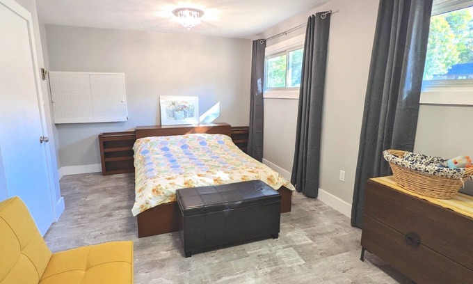 Sauble Beach Casa | Tranquil Air Conditioned Bungalow