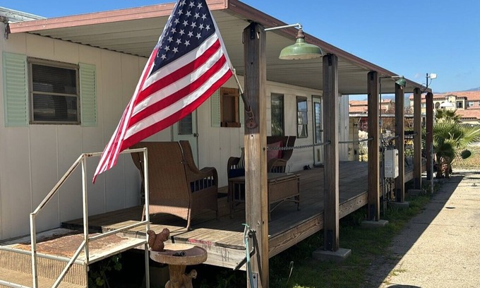 Calimesa Casa | Tranquil and charming mobile home, single wide, newly remodeled - Coastal Decor