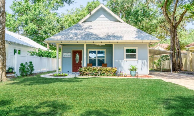 American Beach Cabaña | Tranquil beach cottage in historic American Beach! 5 min walk to the beach!