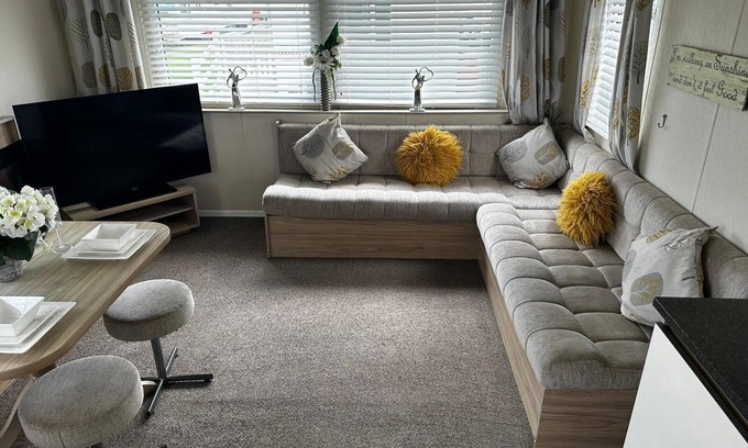 Ingoldmells Cabina | Tranquil holiday home Skegness