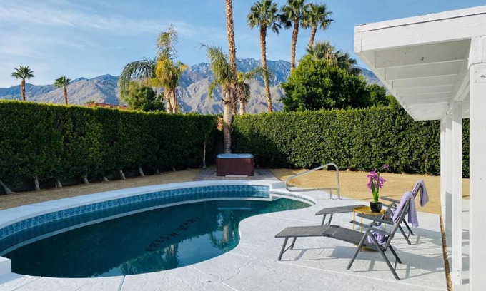 Palm Springs Casa | Tranquil Palm Springs Villa, Saltwater Pool, Magical View, Minutes to Downtown, Sleeps 8