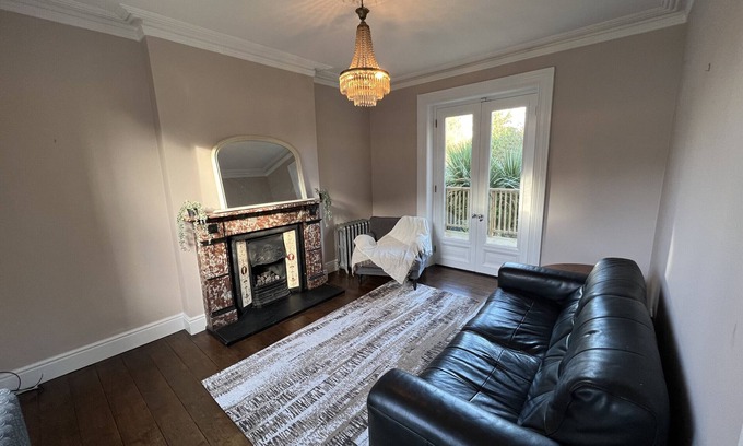 Chapelizod Casa | Tranquil Retreat in Historic Chapelizod