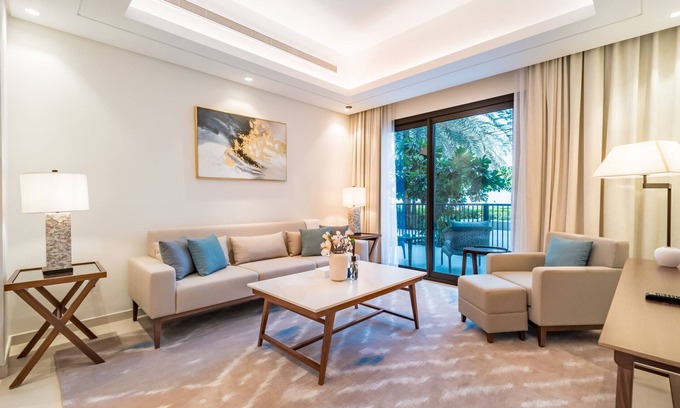 Sharm Apartamento | Tranquil Sea-Side Retreat 2BR Apartment in The Address Fujairah Residences Block B, Fujairah