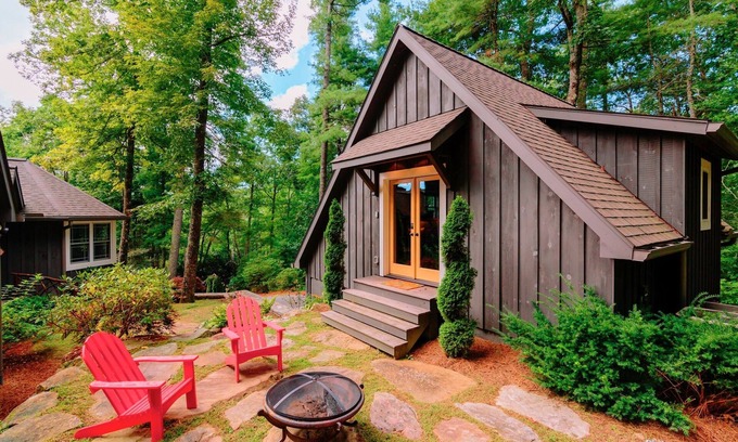 Mirror Lake Cabina | Acogedor nido de amor. InTown Ubicación: Wyanoak Carraige House