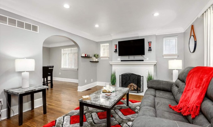 Grosse Pointe Apartamento | Tranquil, Stylish & Comfy - Queen Beds