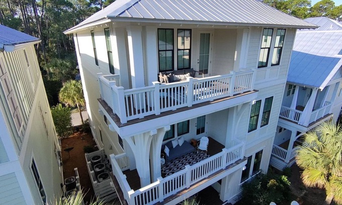 Treetop Casa | "Tranquil Tides" Private Beach Access in Seacrest, Pool, Bikes