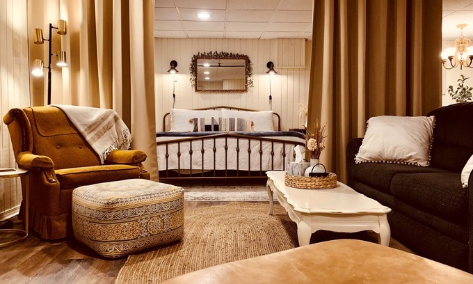 Cleveland Casa | Tranquil Wooded King Bed Suite Close to Everything