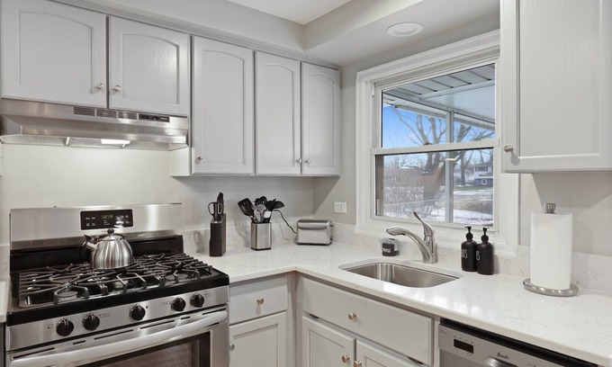 Wasco Casa | Tranquility 4BR, 2BA