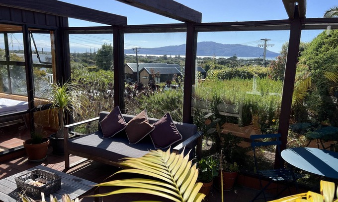 Waikanae Cabaña | Tranquility Base - Waikanae Beach Holiday Home