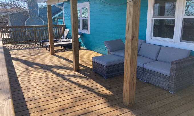 Elmaton Casa | Tranquility on Tres Palacios Bay: Spacious bay house sleeps 7 comfortably!
