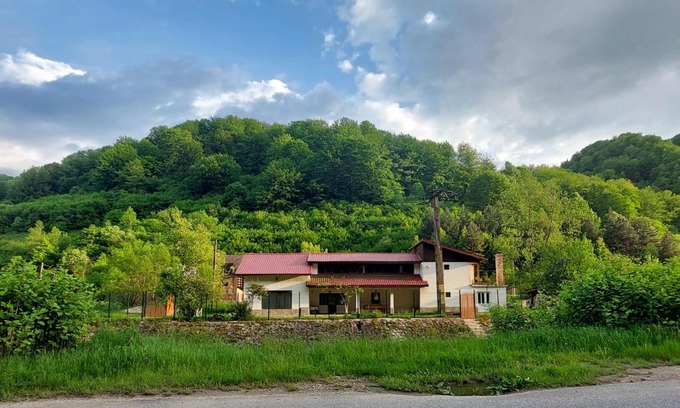 Petrosani Casa | Transilvania 10 - Casa Poarta Văii Jiului
