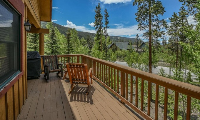 Keystone Casa | Trappers Crossing 8753 by SummitCove Lodging