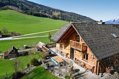 Falkenburg Casa | Traum Chalet mit Privatwald