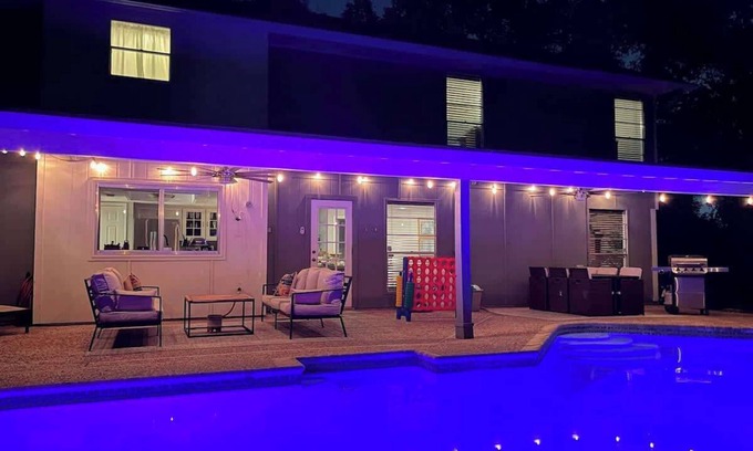 North Central Thousand Oaks Casa | Traveler's Delight: Grand Expedition Home (SAT)