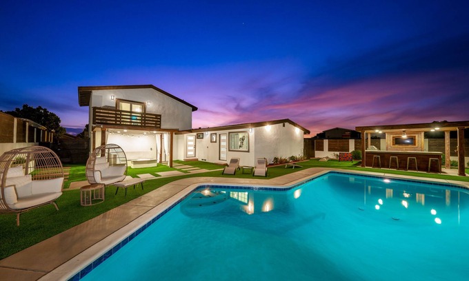 Chula Vista Casa | Traveler's Dream:Outdoor Bar, Cabana, Arcade, Pool