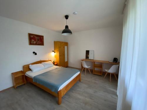 Sector 6 Casa | Travellers Rest