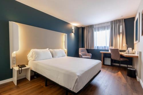 Carretera de Cadiz Hotel | Travelodge Málaga Airport
