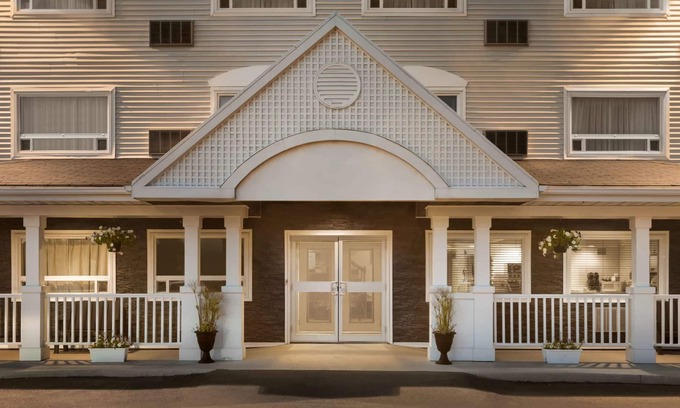 New Glasgow Hotel | Travelodge Suites by Wyndham New Glasgow