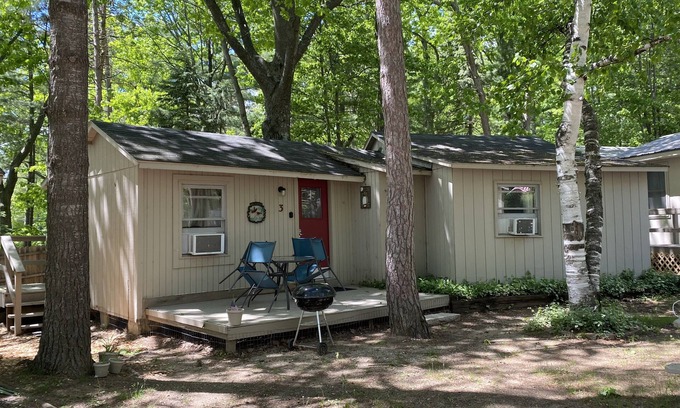 Mayfield Cabina | Windjammer Resort Cabin # 3 Traverse City Waterfront Spider Lake