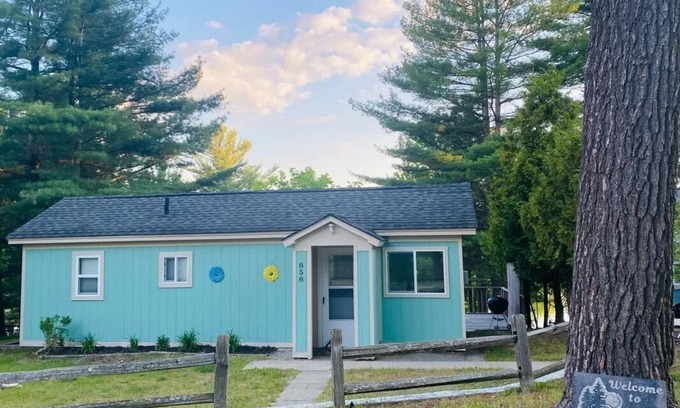 Mayfield Casa | Rennie Lakefront Cottage, Traverse City - 15 minutos del centro - capacidad para 5
