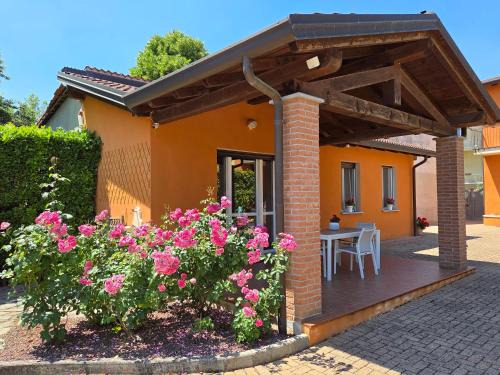 Casale Monferrato Apartamento | TRAVI&ROSE Soggiorno breve