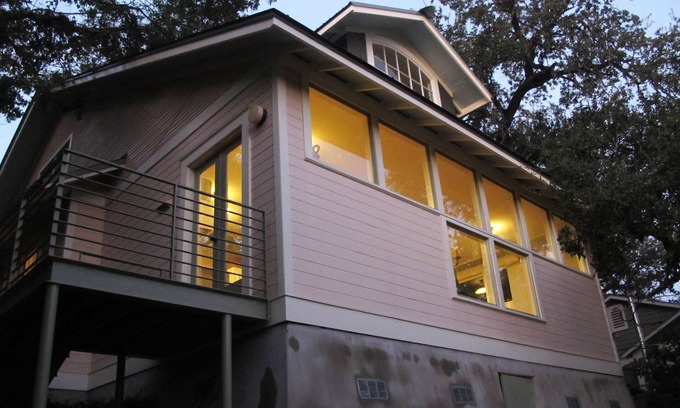 Travis Heights Casa | Travis Heights Apartment cerca de SoCo, el centro, Auditorium Shores y Boardwalk