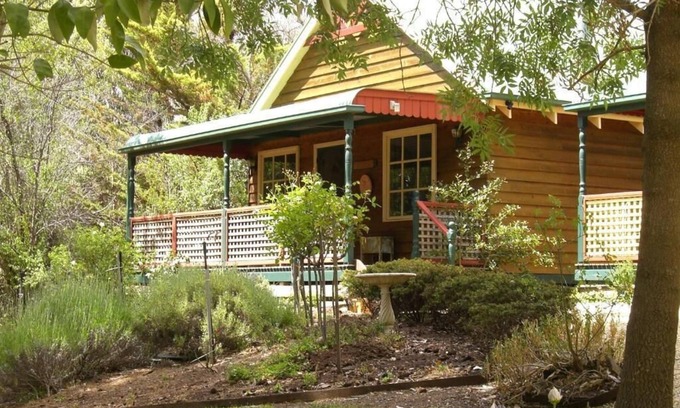 Trawool Cama Y Desayuno | Trawool Shed Cottages