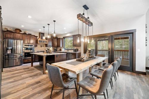 Lead Casa | Trax N Trailz Lodge