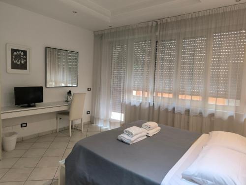 Quartiere XX Ardeatino Cama Y Desayuno | Tre R