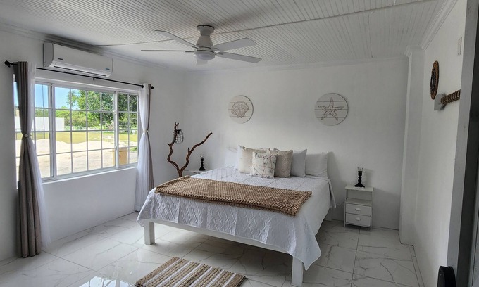 Treasure Beach Casa | Treasure Beach Inn y Bar