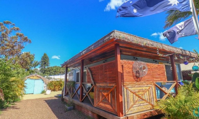 Swansea Casa | Treasure Island - Unique dog friendly escape