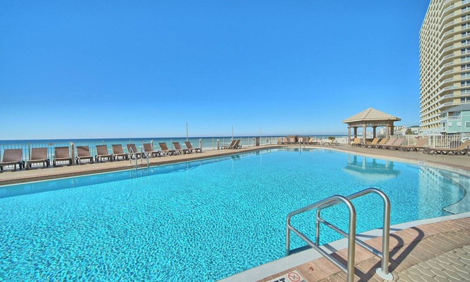 Lower Grand Lagoon Condominio | Treasure Island 2205