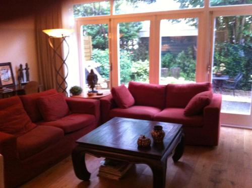 Stadionbuurt Apartamento | Treasure