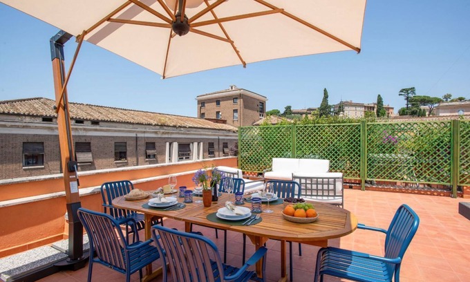 Ripa Apartamento | TreasureRome Forum Rooftop Terrace Colosseum area 2BR Duplex