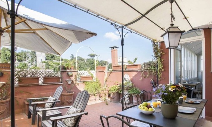 Rione IV Campo Marzio Apartamento | TreasureRome Spanish Steps Terrace 3BR