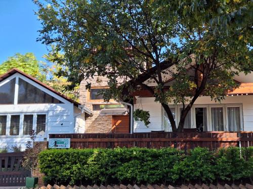 Krugersdorp Apartamento | Tree Living