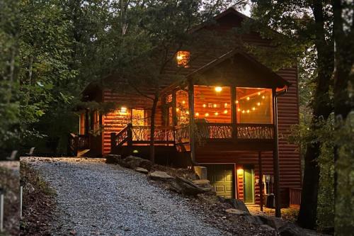 Blue Ridge Villa | Tree Top Hideaway - Private with Games Firepit More