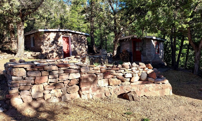 Jemez Springs Cabina | Tree Top Studio