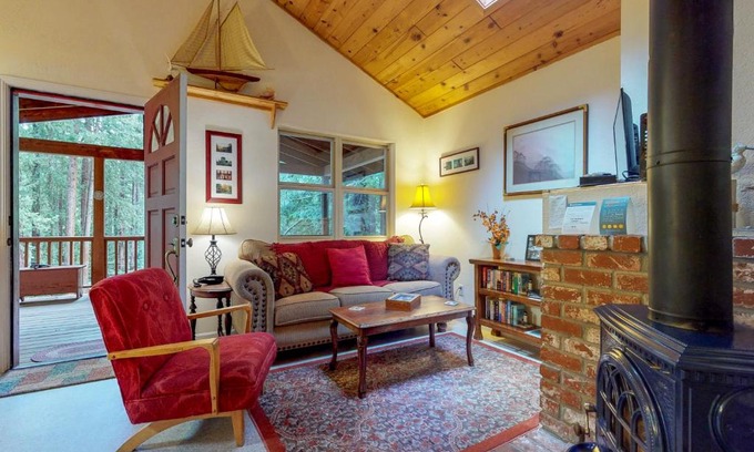 Felton Casa | Tree Top View Cabin