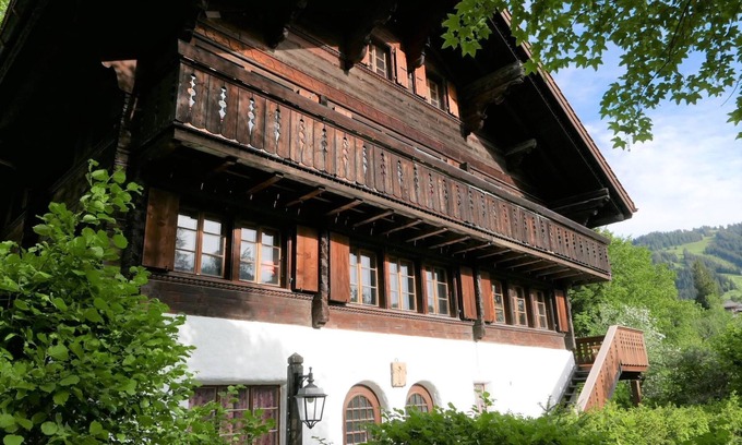 Gstaad Apartamento | Tree-Tops, Chalet by Interhome