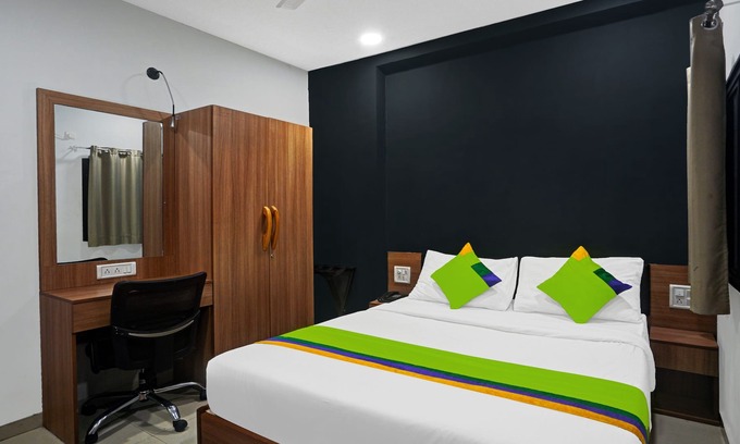 Surat Hotel | Treebo Trend Wow