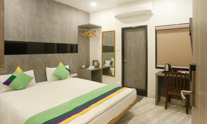 Surat Hotel | Treebo Urban, 1 Km From Railway Station