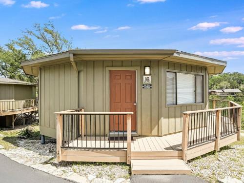 Lakeway Casa | Treehouse Bungalow With Community Poolhot Tub 16