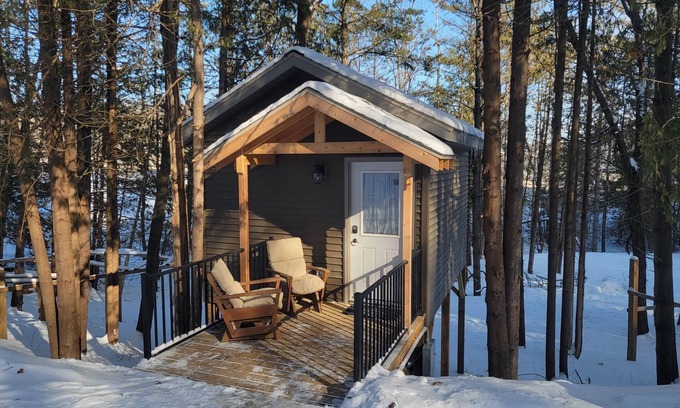 Elba Cabina | Treehouse Cabin in the Bluff Woodlands