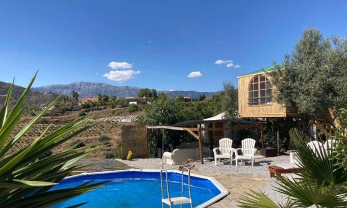 Algarrobo Chalet De Esquí | Treehouse ,Casa Arbol, with Spa