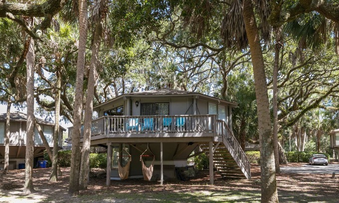 Seabrook Island Cabaña | Treehouse Close to Beach, Golf Course/Lagoon View